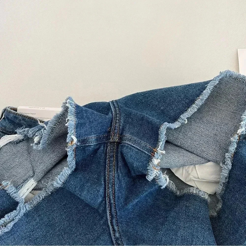 BP Shorts Denim Medium Blue Wash Distressed Raw Hem Size 31 - Picture 7 of 7